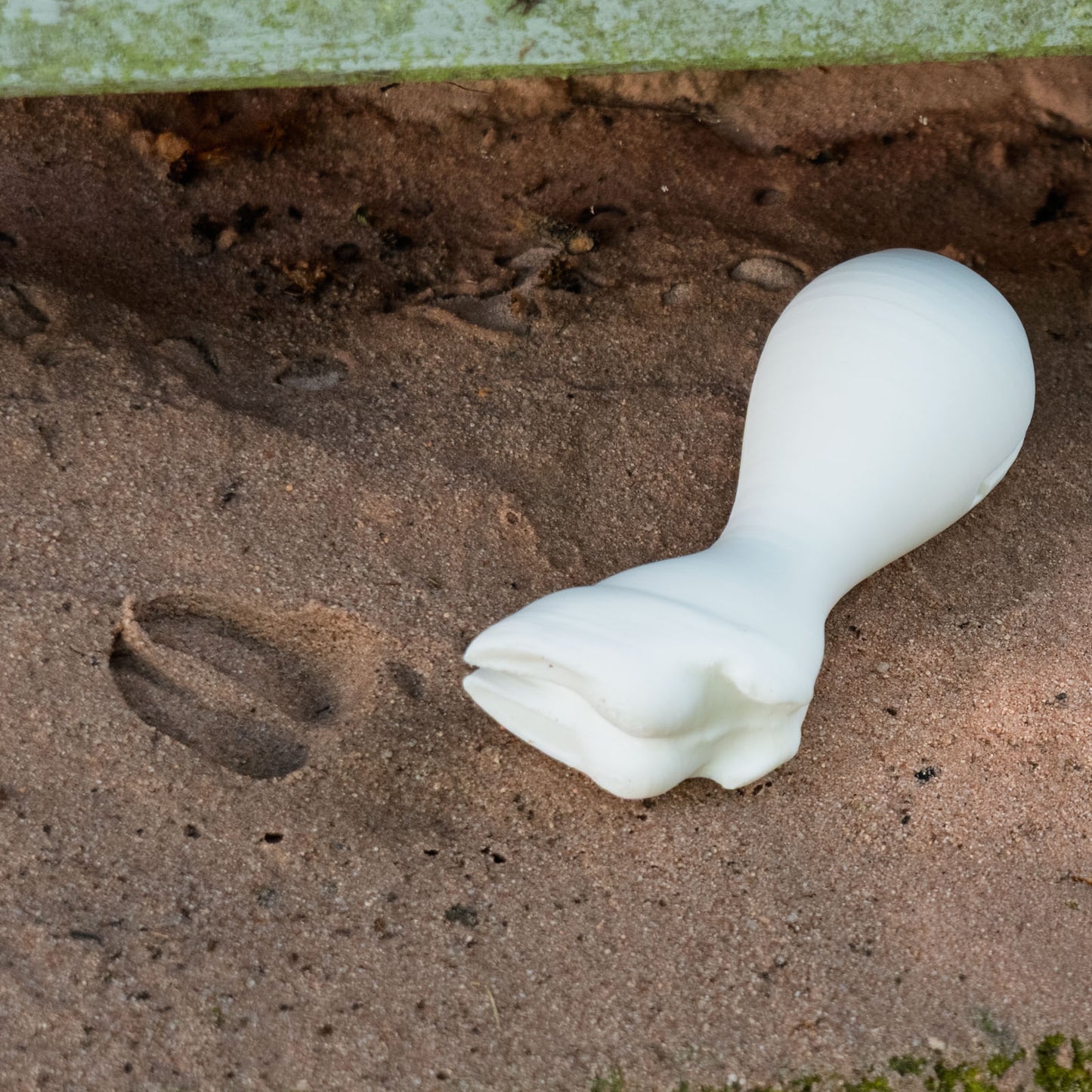 Life-size deer foot stamp